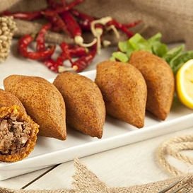 Ιτσλί κεφτέ χειροποίητο 4τμχ (πλιγουροκεφτέδες γεμιστοί με κιμά και καρύδι)